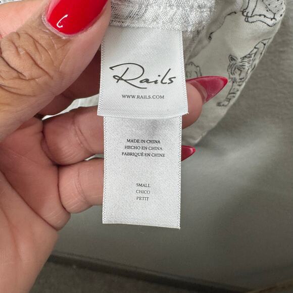 Rails Women’s Small Linen‎ Blend Button Down Shirt White Tiger Print Casual - Picture 6 of 9